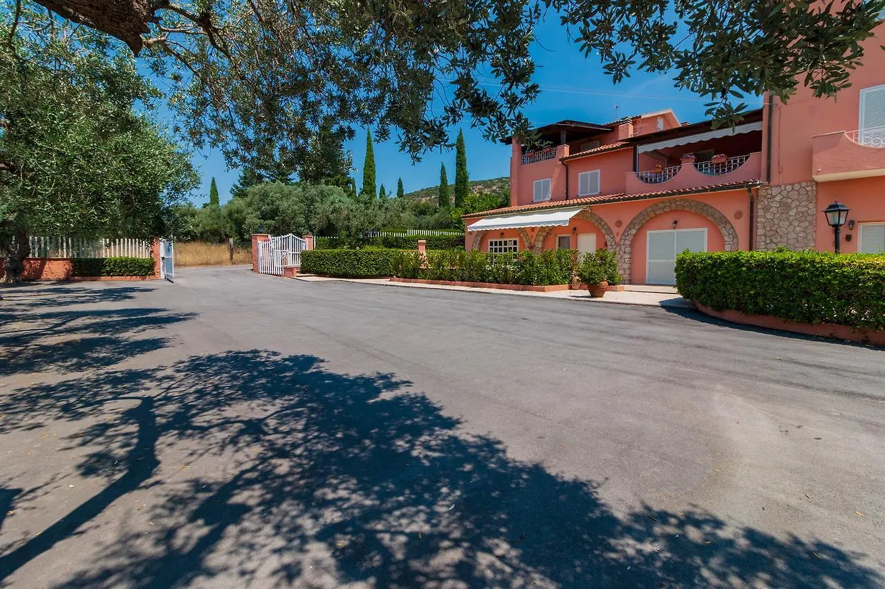 Casale Gli Ulivi Villa Orbetello Farm stay